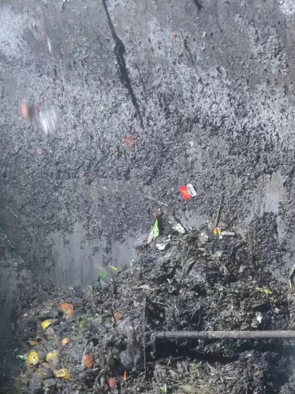 蒋场镇污水池清理